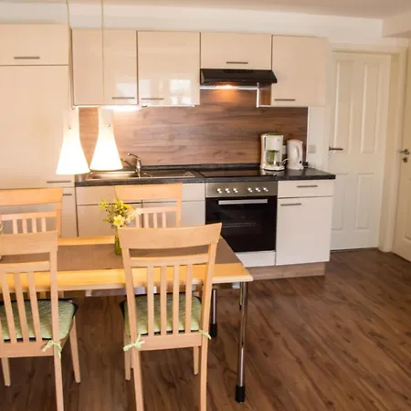 Urlaub Auf Der Insel Rügen * Bergen Auf Rugen