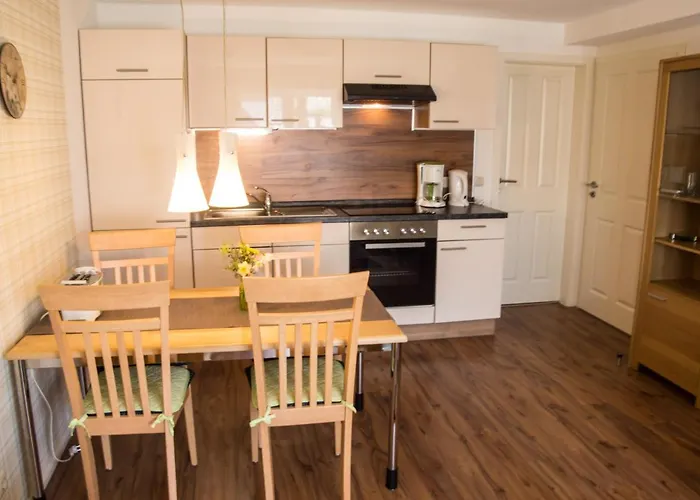 Urlaub Auf Der Insel Ruegen * Берген-ауф-Рюген