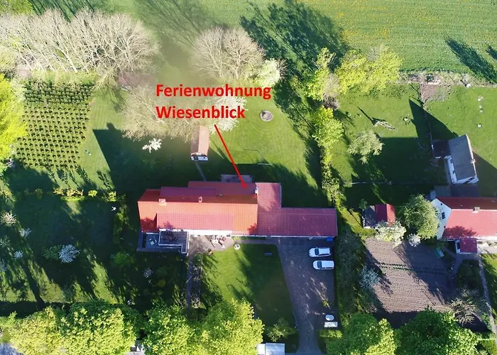 Urlaub Auf Der Insel Ruegen * Берген-ауф-Рюген