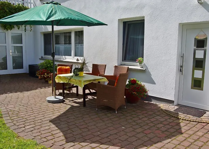 Urlaub Auf Der Insel Ruegen * Берген-ауф-Рюген